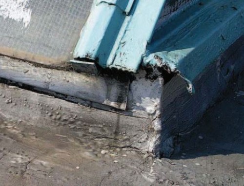 ZATÉKÁNÍ PŘES KONSTRUKCI SVĚTLÍKU NA VÝROBNÍ HALE VE ZLÍNĚ