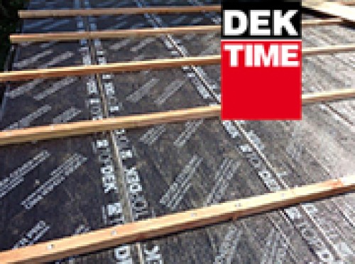 Realizace šikmé střechy s nadkrokevním systémem TOPDEK a s prostupujícími krokvemi mezi interiérem a exteriérem