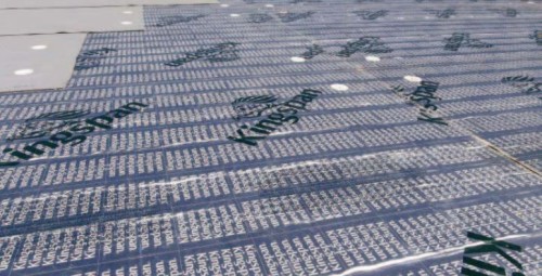 VLIV VOLBY TEPELNÉHO IZOLANTU NA VYBRANÉ UŽITNÉ VLASTNOSTI SKLADEB PLOCHÝCH STŘECH