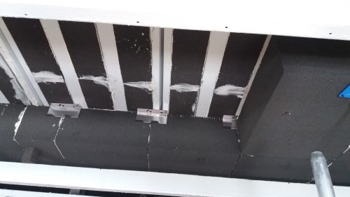 Zateplení střechy sladovny pivovaru z interiérové strany pěnosklem