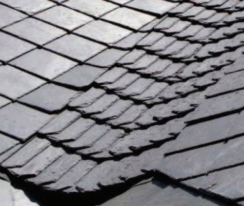 BŘIDLICOVÁ KRYTINA NA ZÁMKU A RADNICI V LOMNICI NAD POPELKOU