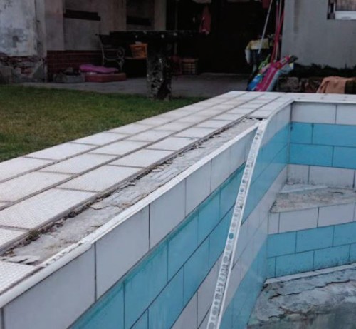 REKONSTRUKCE POVRCHŮ VE VEŘEJNÝCH VENKOVNÍCH BAZÉNECH - TECHNICKOEKONOMICKÁ ROZVAHA