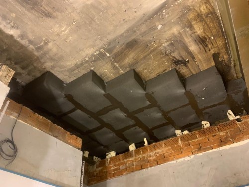 Masivní kondenzace v chybně navržených skladbách plochých střech - 2. díl